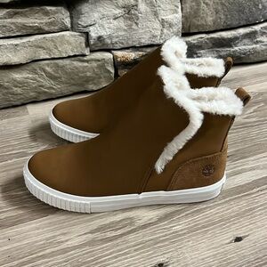 NWOT Timberland booties/7